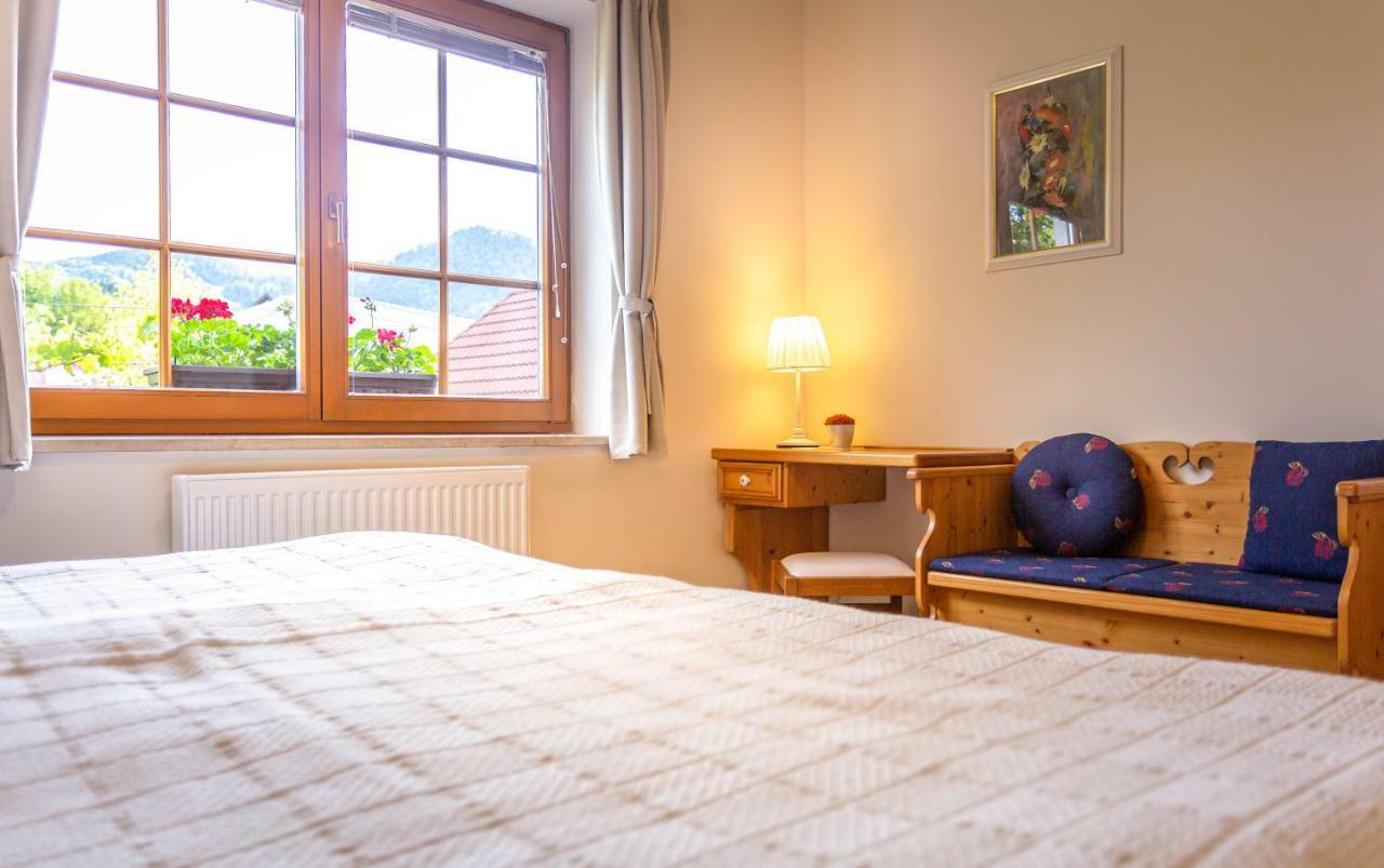 Apartmaji Volf Zgornje Gorje Exteriör bild