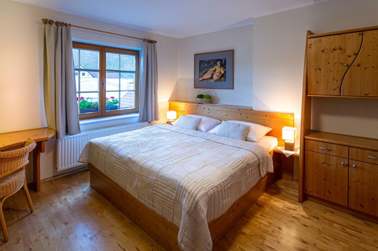 Apartmaji Volf Zgornje Gorje Exteriör bild