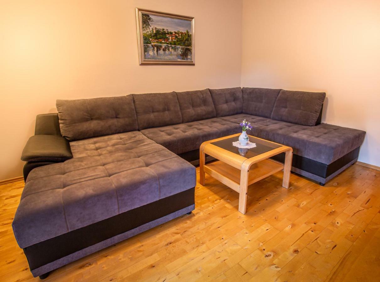 Apartmaji Volf Zgornje Gorje Exteriör bild