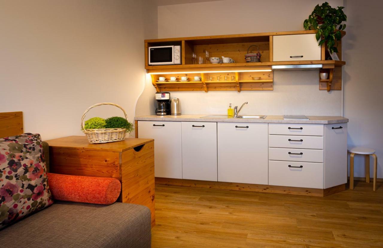 Apartmaji Volf Zgornje Gorje Exteriör bild